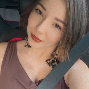 Meet your Posher, Yaneisha